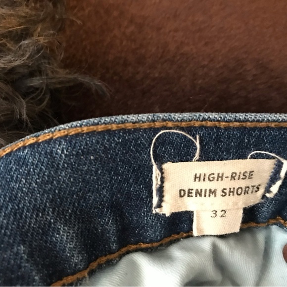 Madewell High-Rise Denim Shorts - Picture 3 of 6